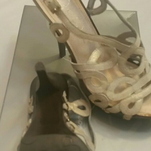 Jessica Simpson Genaviv Heels - Picture 3 of 4